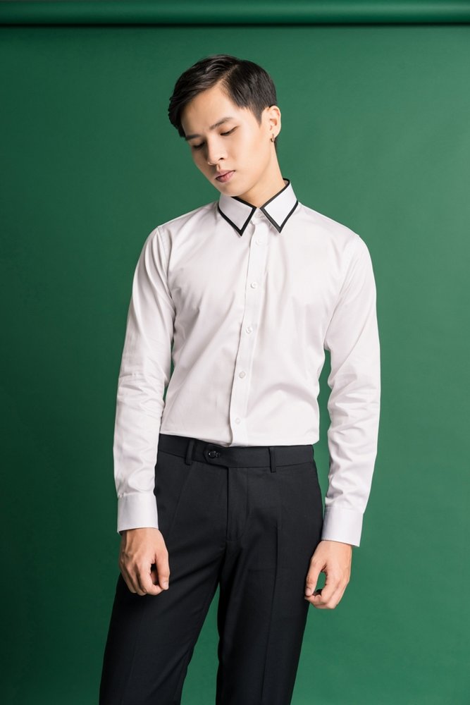 SM trắng phối phi đen lá cổ