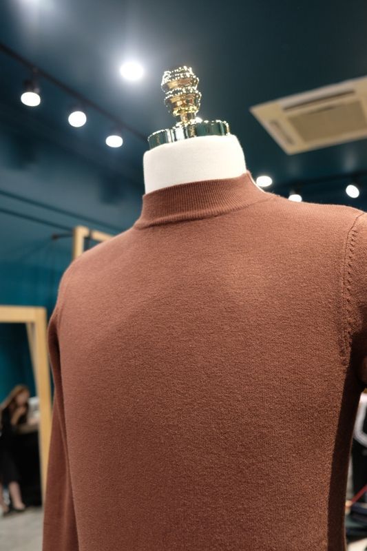 AL cổ tròn nâu đất, vạch dọc lưng sz L