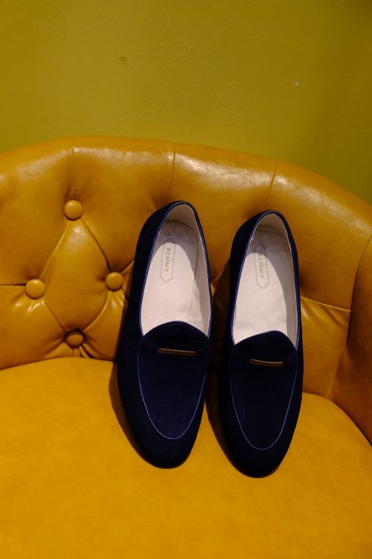 Giày lười xanh navy, vạch ngang nâu sz 38