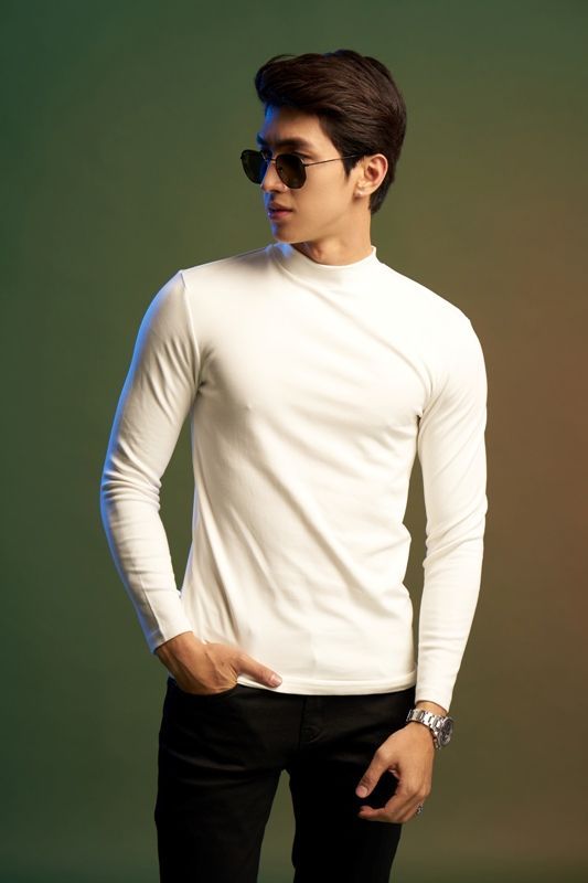 Áo thun giữ nhiệt trắng- dài tay sz M