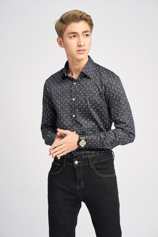 SM đen xước chấm bi trắng