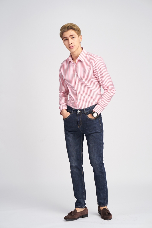 SM sọc dọc trắng đỏ