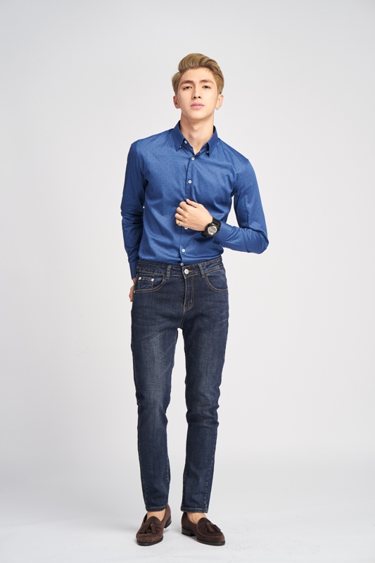 SM xanh dương đậm, ht đỏ