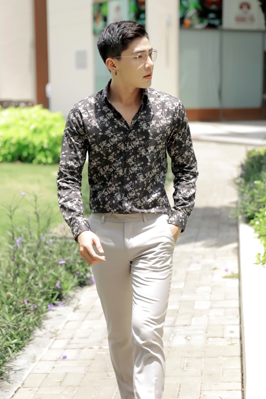 SM nâu đen hoa lá be vàng