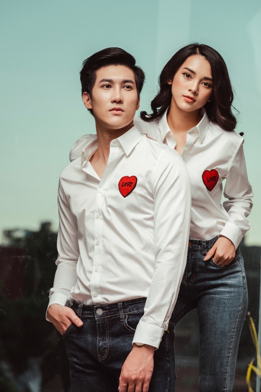 SM trắng ngà , đính trái tim trước ngực