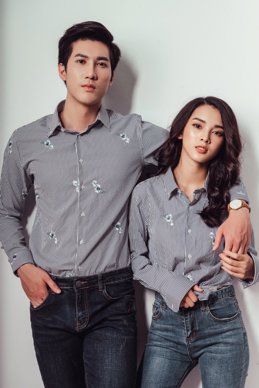 SM sọc tt- trắng thêu hoa trắng- xanh, cài ms