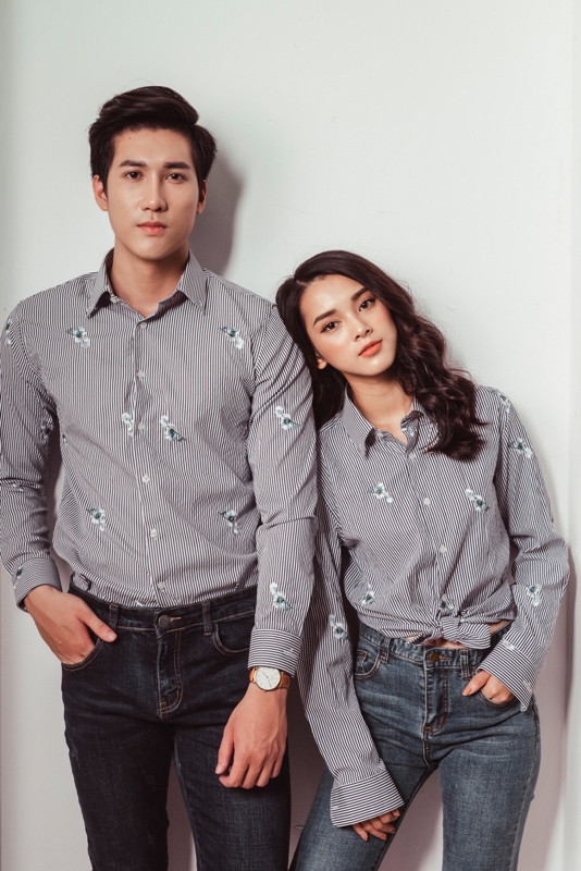 SM sọc tt- trắng thêu hoa trắng- xanh, cài ms