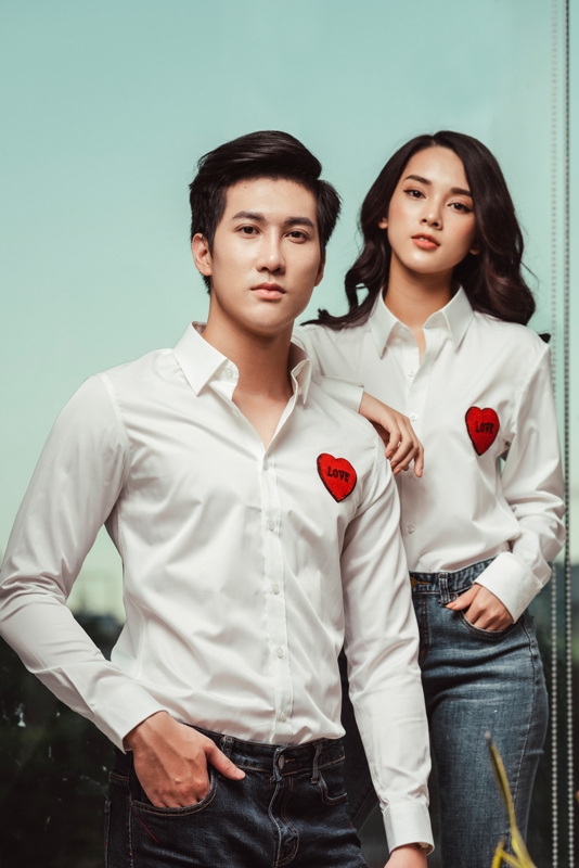 SM trắng ngà , đính trái tim trước ngực