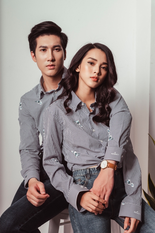 SM sọc tt- trắng thêu hoa trắng- xanh, cài ms