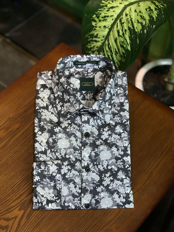 SM họa tiết hoa ghi- trắng