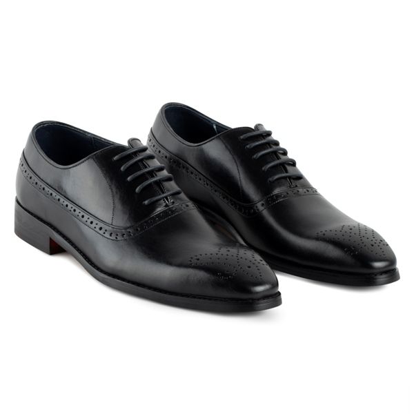 Giày đen buộc dây hoa văn mũi giày+ chấm lỗ quanh miệng 486-32 sz 41