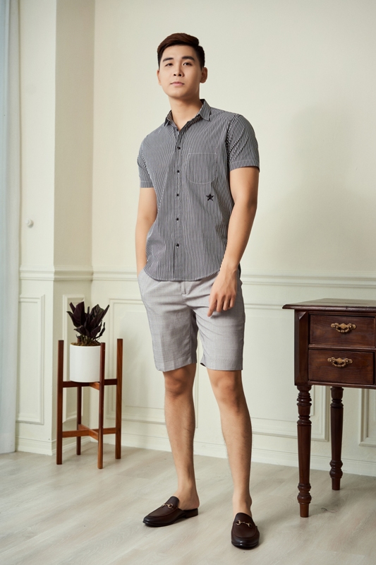 SM đen sọc nhỏ trắng, túi ngực C9303