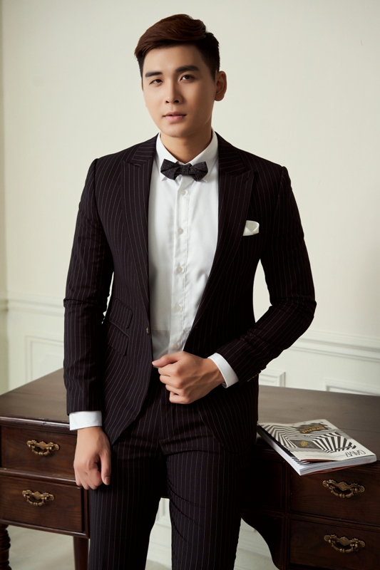 Vest đen kẻ chỉ sọc trắng, 1khuy