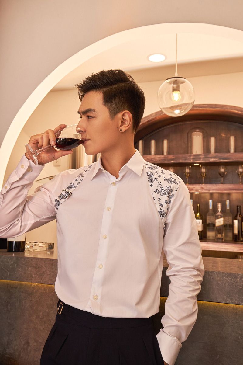 SM trắng tinh, đáp vai- đai chéo họa tiết hoa chim