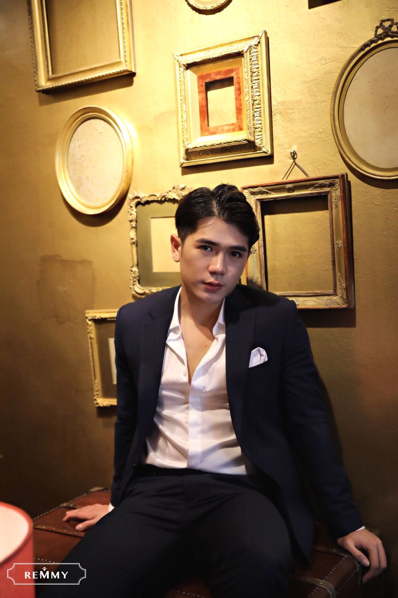 Vest tím than, kẻ đen ô vuông to- 1 khuy