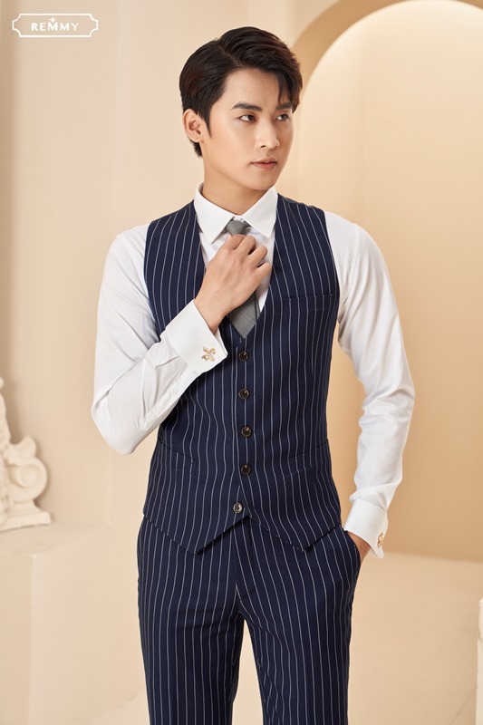 ZV xanh tt đậm kẻ sọc trắng- 369 size M