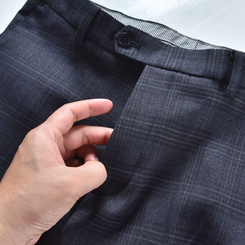 QV ghi đậm, kẻ đen ô vuông- 372