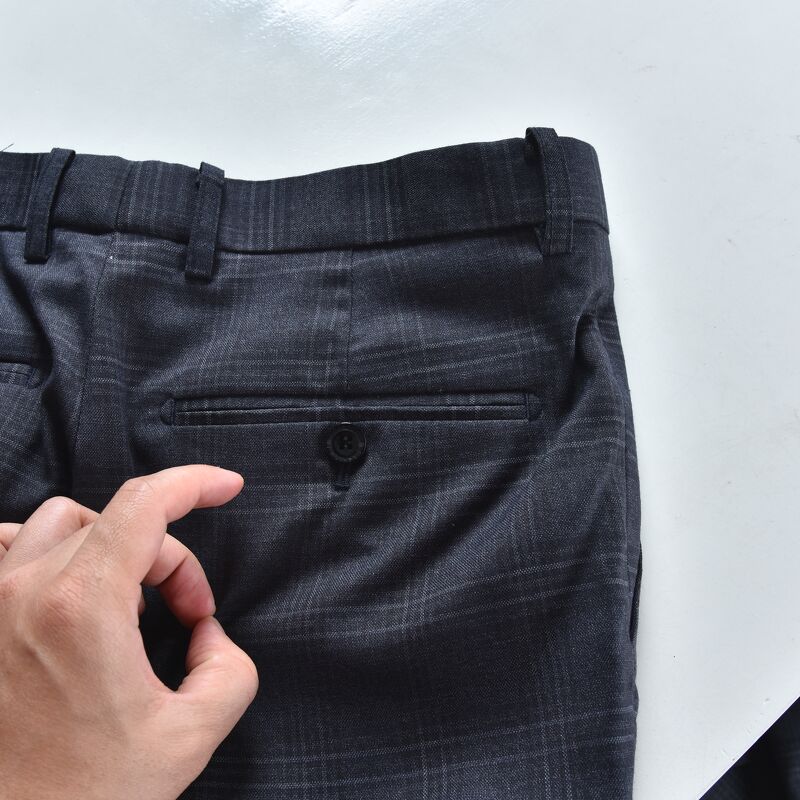 QV ghi đậm, kẻ đen ô vuông- 372