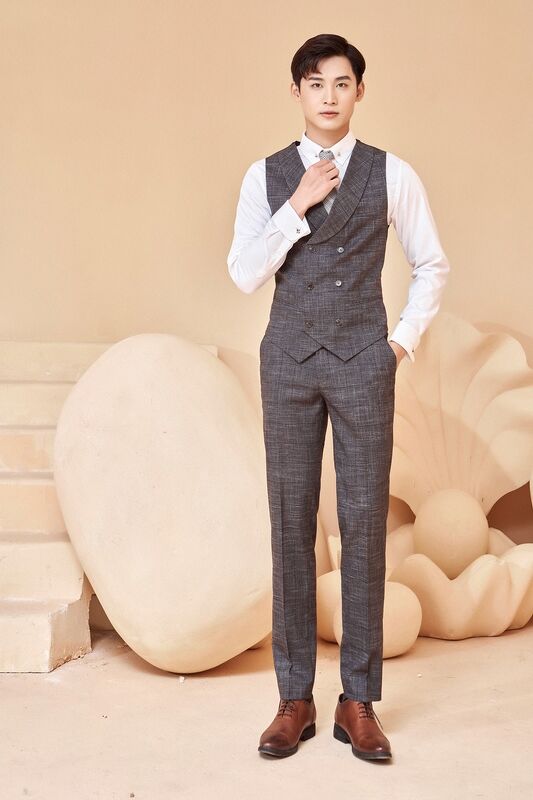 ZV ghi đậm xước- kẻ đen ô vuông to- 380 size S