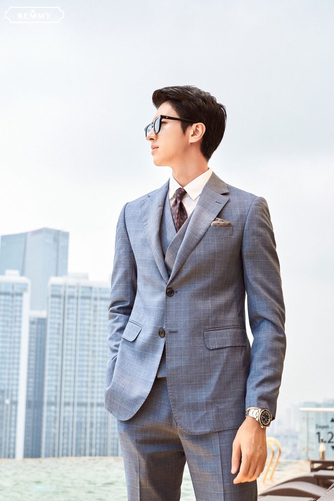 Vest xanh ngọc- kẻ chìm ô vuông, ve to đột chỉ- 2 khuy