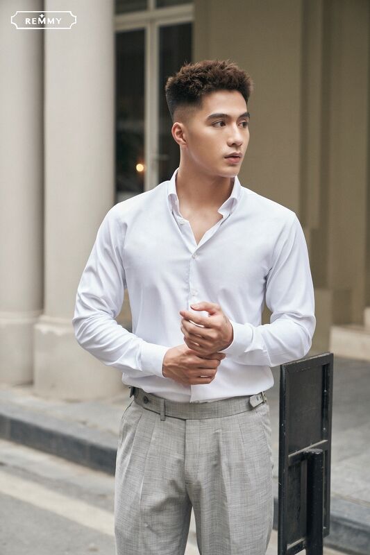 Quần cạp cao ghi sáng xước- đai KL 2 bên sườn, gấu lơ vê