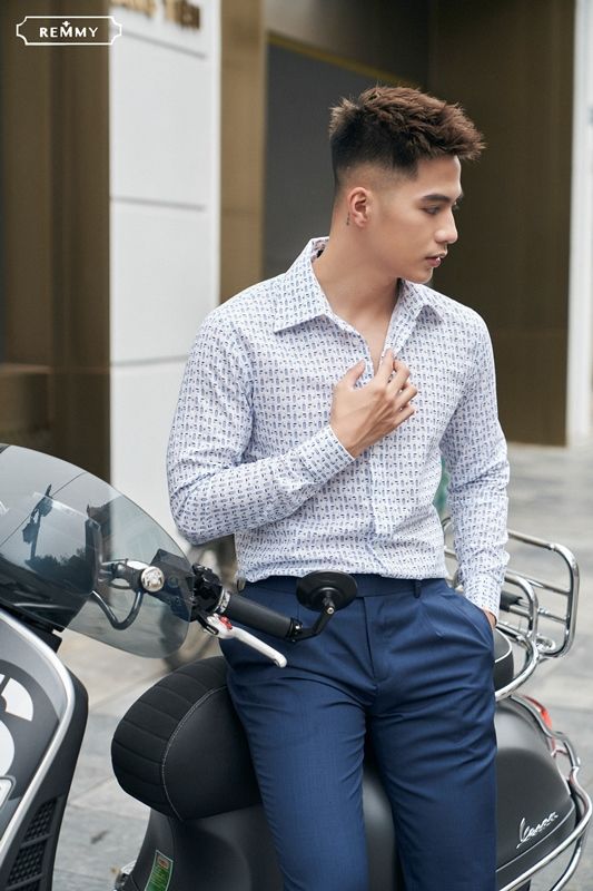 SM cổ to, trắng họa tiết Vespa