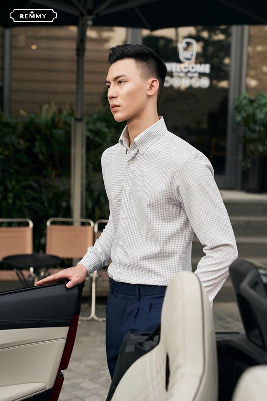 SM trắng kẻ tt caro nét đứt, cài cúc lá cổ