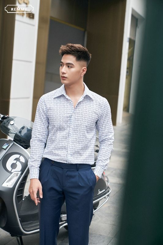 SM cổ to, trắng họa tiết Vespa