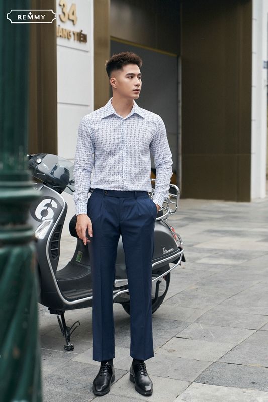 SM cổ to, trắng họa tiết Vespa