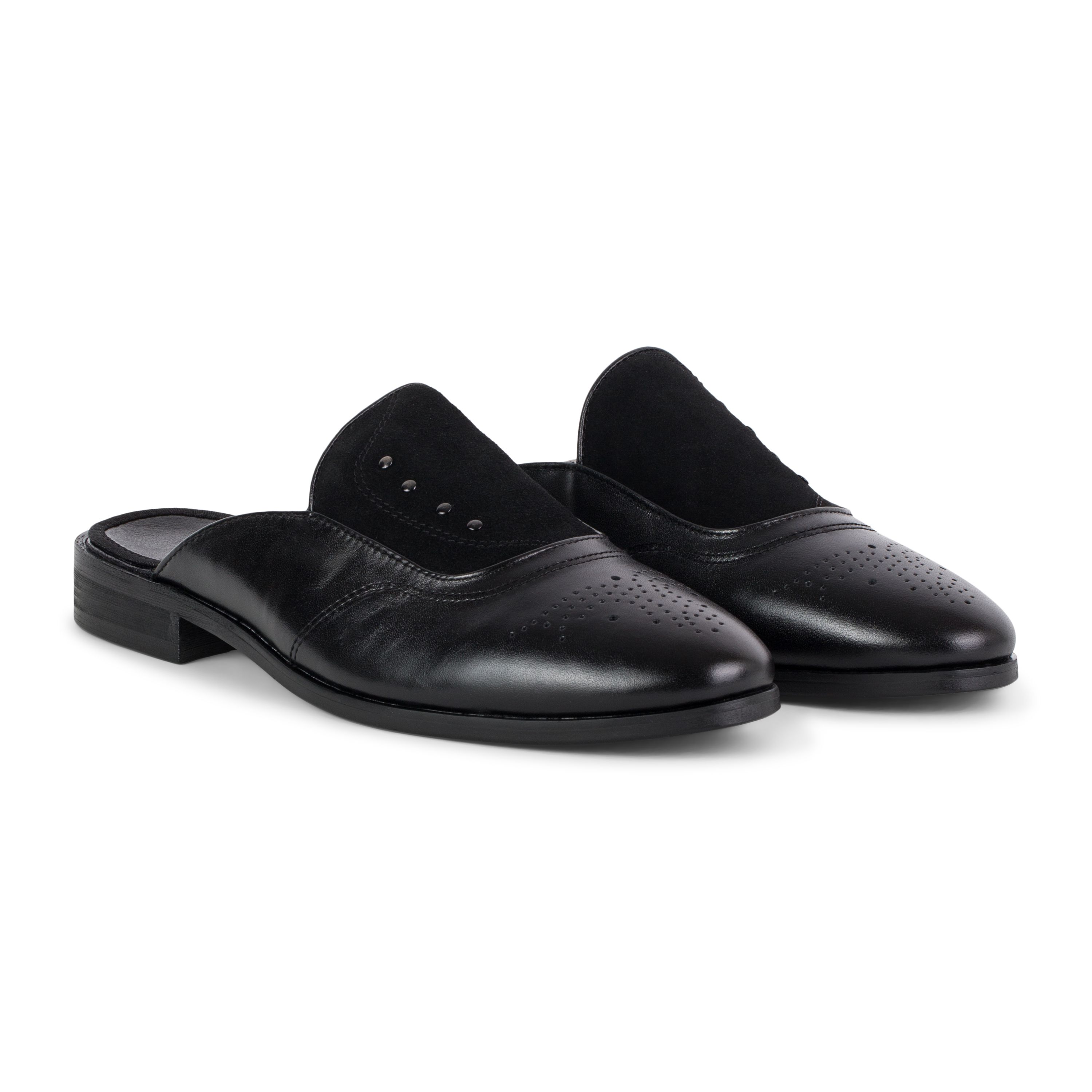 Giầy sục đen 4 khuy, lá đề đáp da lộn sz 41