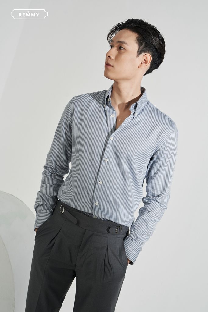 SM ghi kẻ sọc nhỏ chỉ chéo sole, cài cúc lá cổ