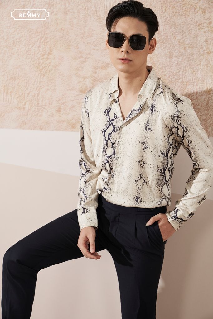 SM họa tiết da rắn be- đen