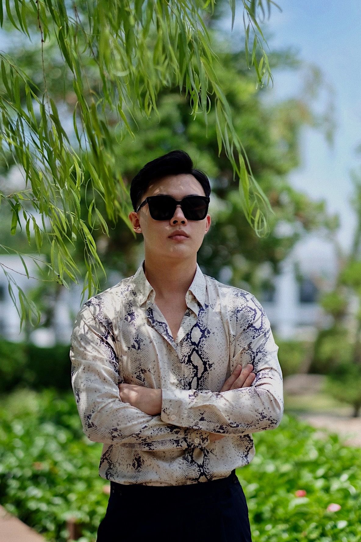 SM họa tiết da rắn be- đen