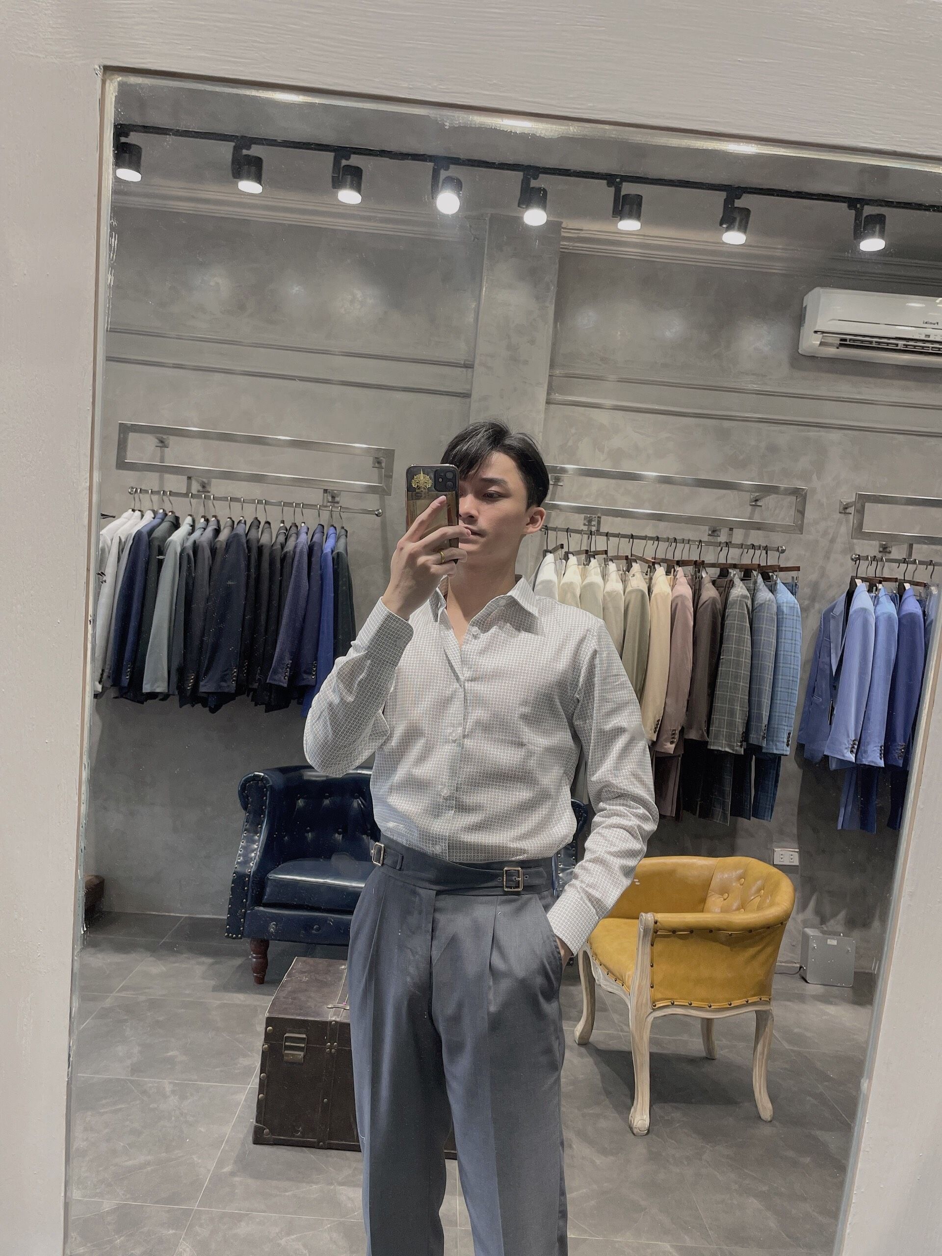 SM họa tiết trắng- vòng lá đen
