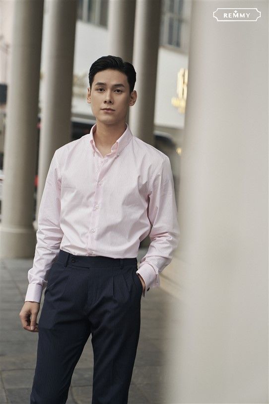 SM kẻ sọc hồng- trắng, cài cúc lá cổ- cufflink tay