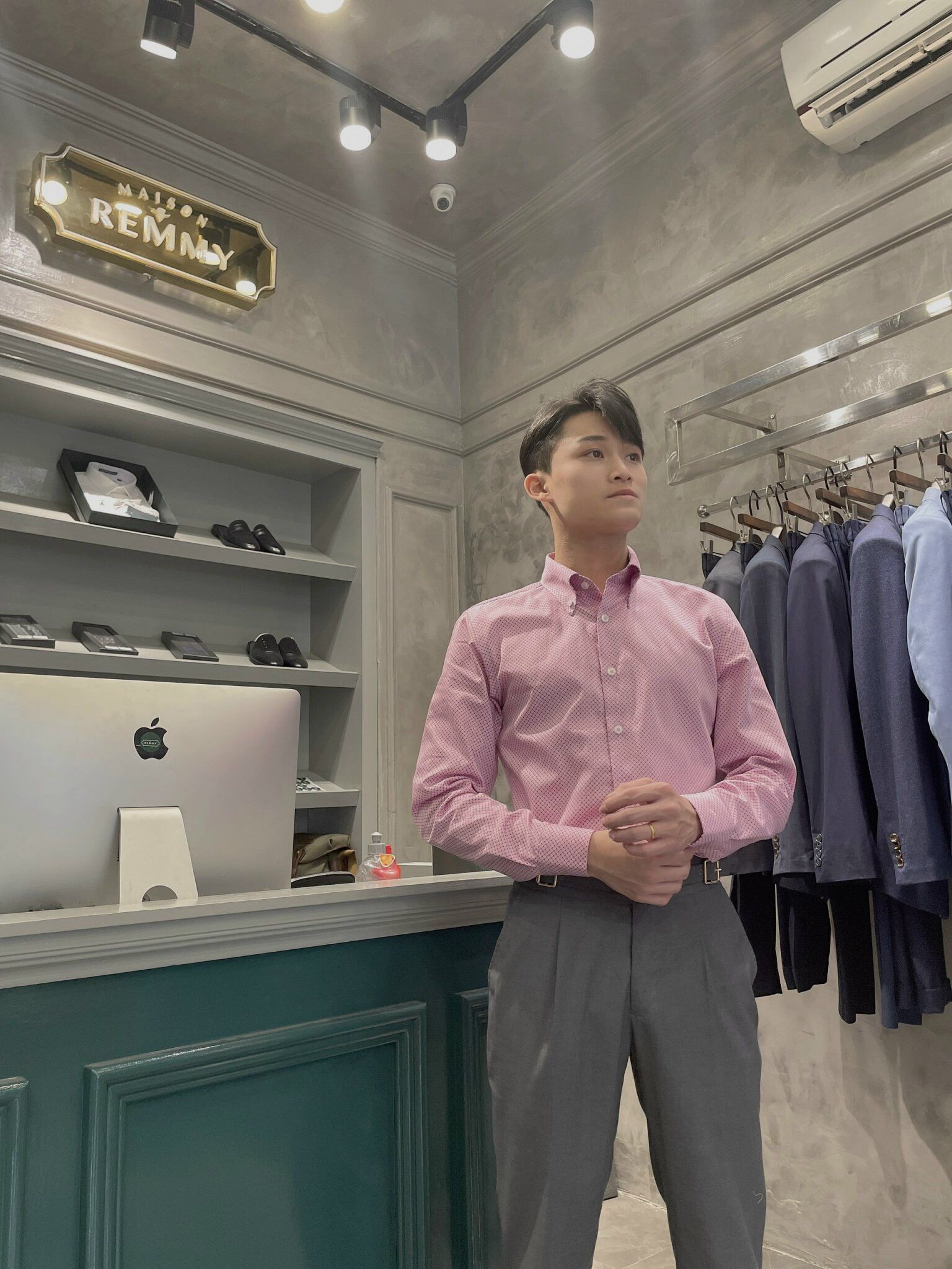 SM hồng họa tiết chấm đen