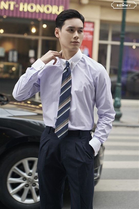 SM tím kẻ caro, phối cổ trắng, cufflink tay+ măng séc cổ