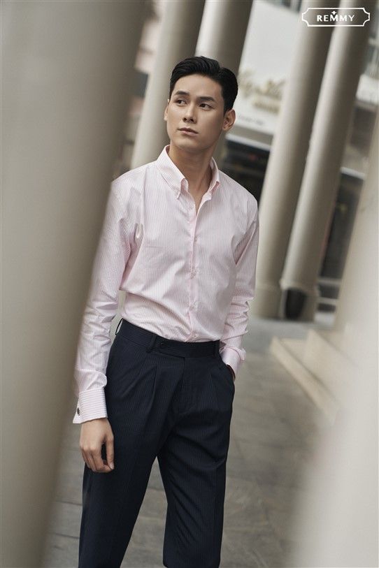 SM kẻ sọc hồng- trắng, cài cúc lá cổ- cufflink tay