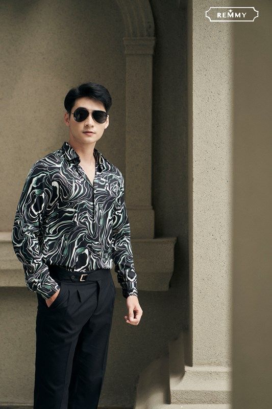 SM luạ đen họa tiết vân xanh- trắng
