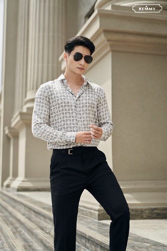 SM lụa ghi trắng họa tiết dấu X- ô vuông thảm trắng