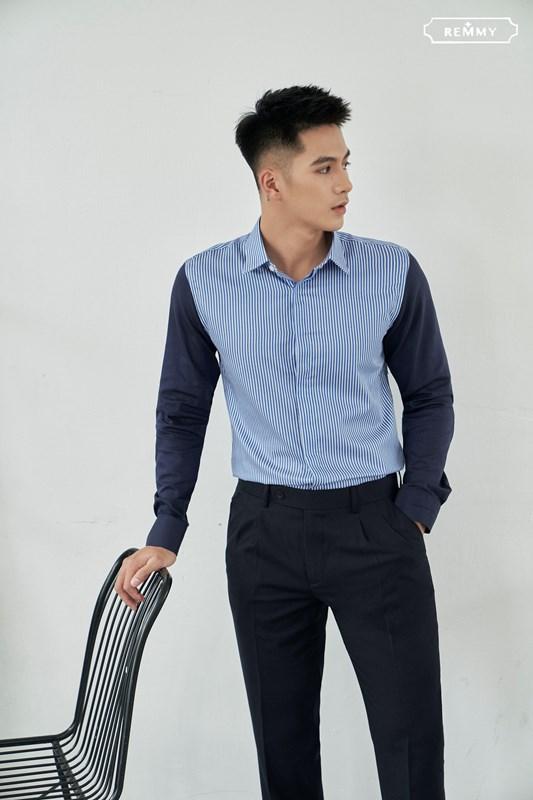 SM kẻ sọc nhỏ xanh- trắng- phối cánh tay tím than