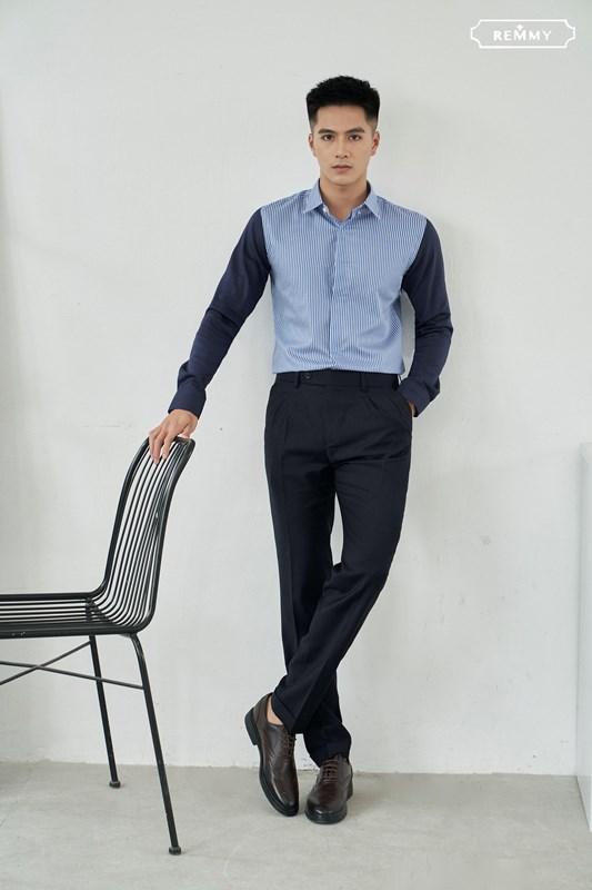 SM kẻ sọc nhỏ xanh- trắng- phối cánh tay tím than