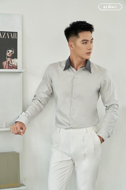 SM ghi nhạt, phối cổ xám đậm