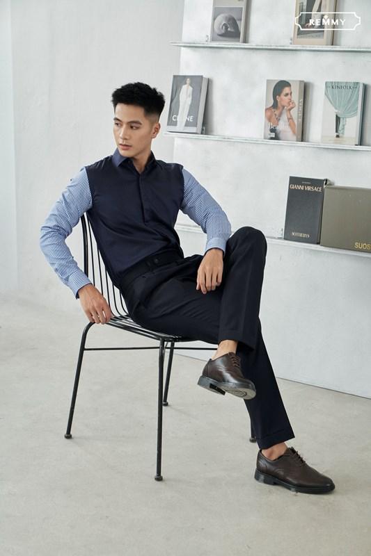 SM tím than- phối cánh tay kẻ sọc nhỏ xanh- trắng