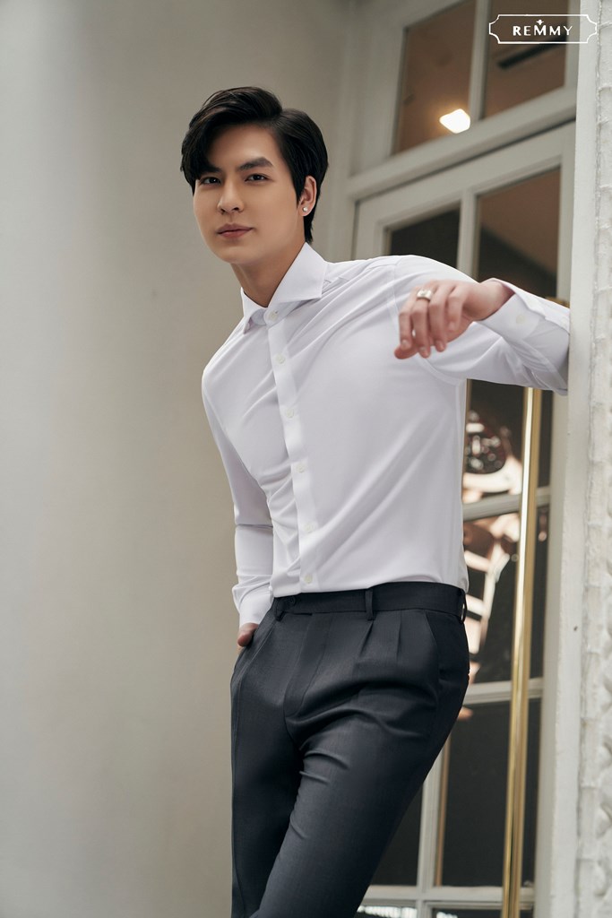 SM trắng tinh vải mềm, cổ ngang #984