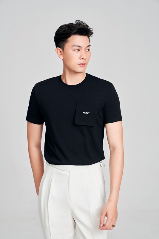 AF đen cổ tròn túi ngực- thêu remmy #06