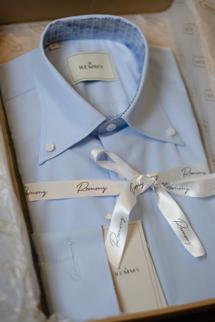 SM dài tay, cổ buttondown , màu xanh, lót cổ - cổ tay đáp xanh họa tiết #1100