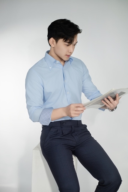 SM dài tay, cổ buttondown , màu xanh, lót cổ - cổ tay đáp xanh họa tiết #1100