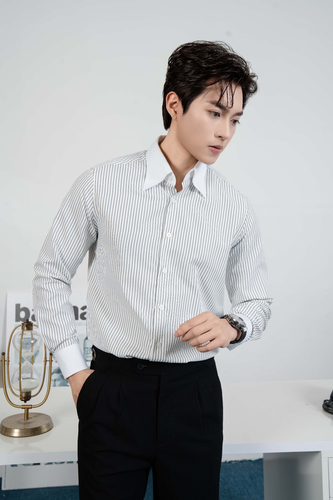 SM regular fit dài tay, màu trắng kẻ đen , cổ - cổ tay đáp trắng #1125