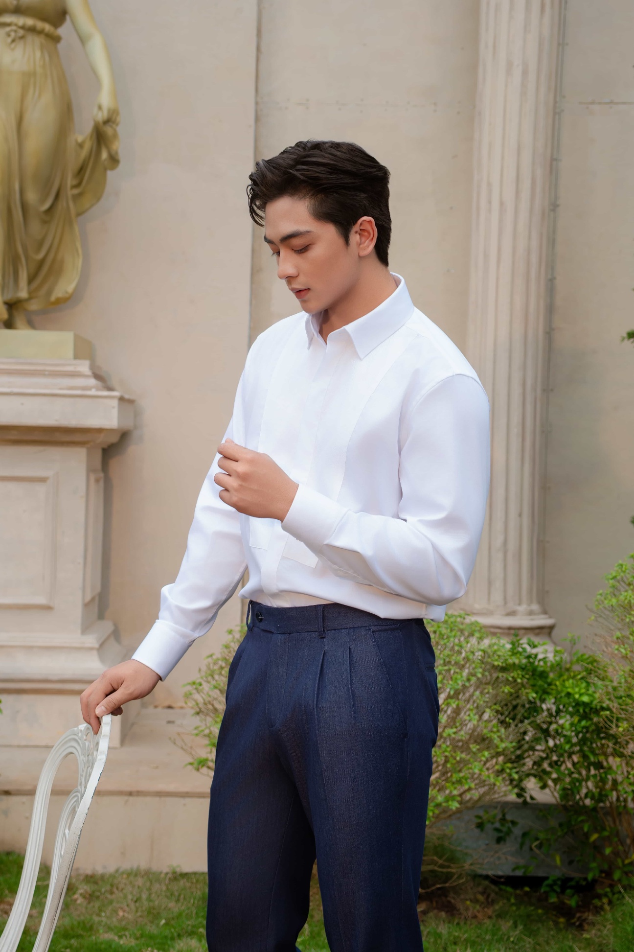 SM regular fit dài tay, màu trắng, cổ đức , đáp thân trước #1131